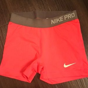 Nike Pro Dri Fit 3 inch Inseam med shorts pink